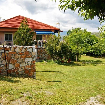 Countryside Cottage With Garden & Lake View Peraia  Экстерьер фото