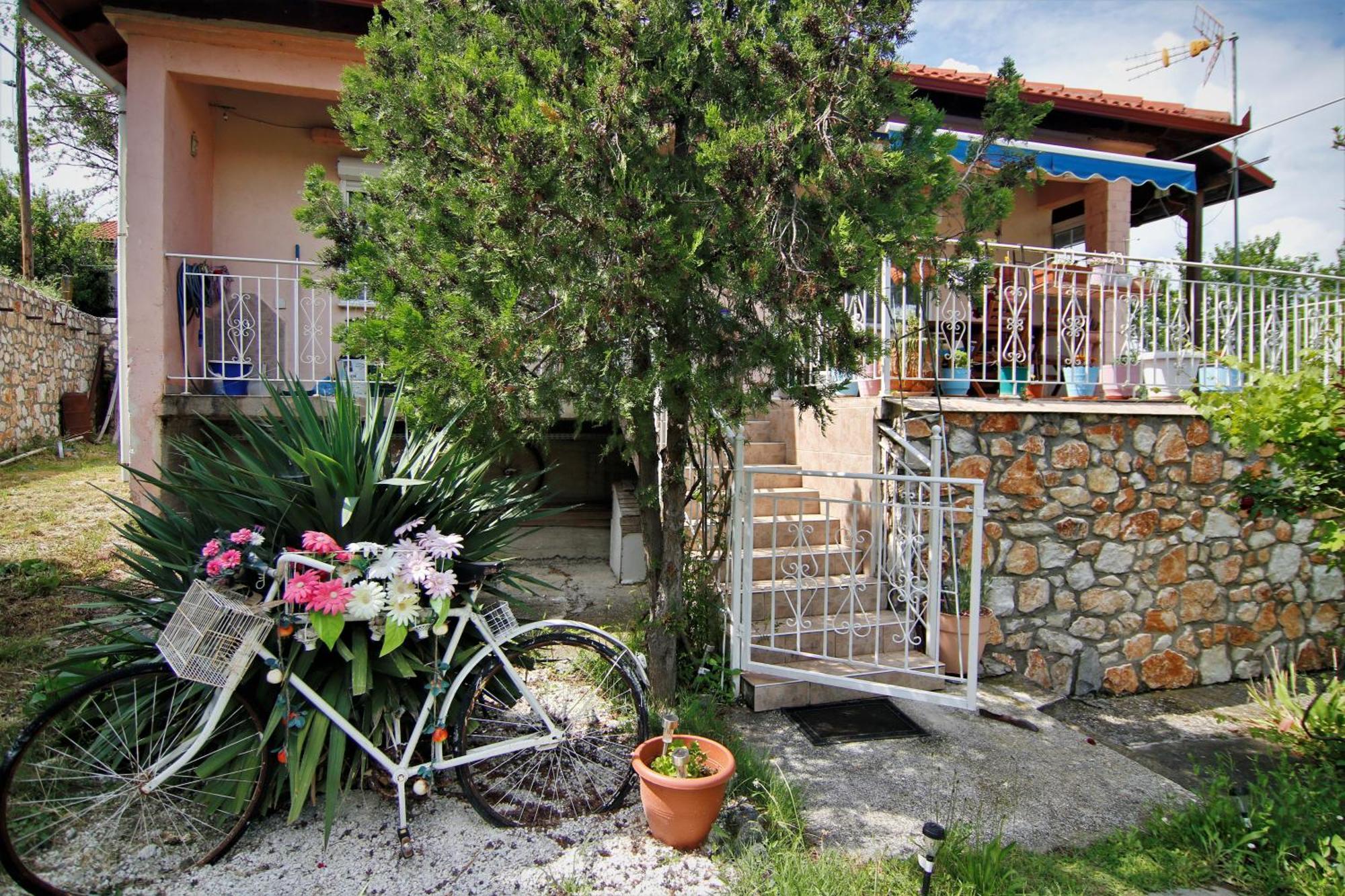 Countryside Cottage With Garden & Lake View Peraia  Экстерьер фото